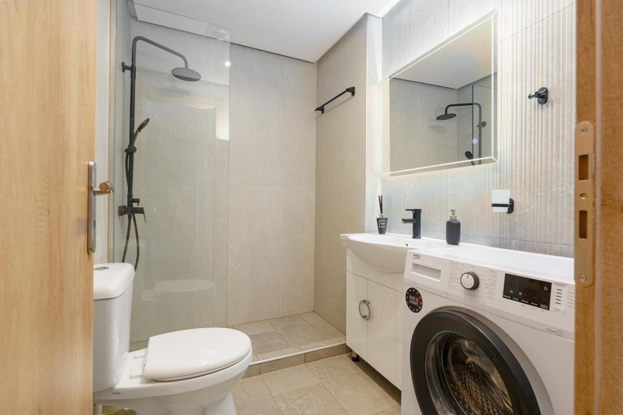 Chic Apartment Near Acropolis Athen Eksteriør billede